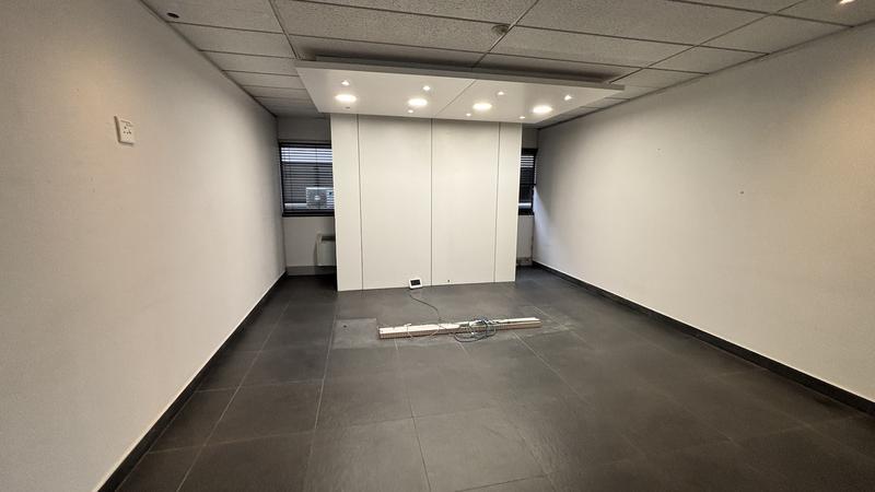 To Let commercial Property for Rent in Pinelands Western Cape